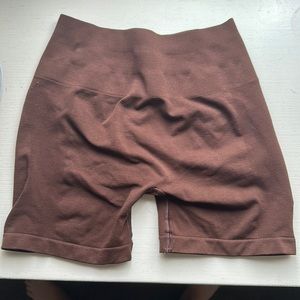 ALPHALETE bike shorts